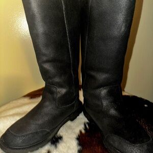 Bear Paw Black Leather Above Calf Boots Black Fur Lined